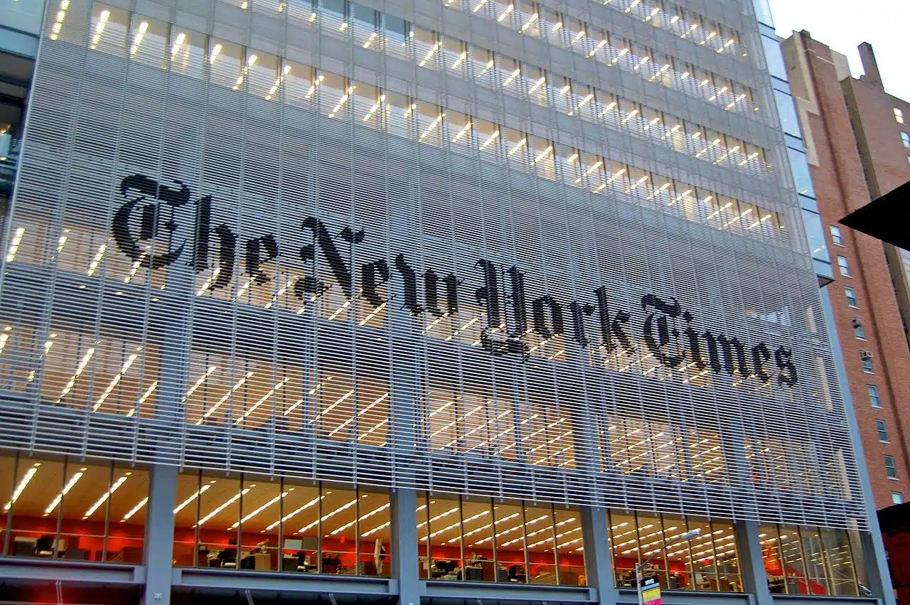 The New York Times building in New York City (Haxorjoe/Wikimedia Commons)