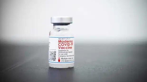 Vial of Moderna's mRNA COVID-19 vaccine (Photo: Governor Tom Wolf, licensed under CC BY 2.0)