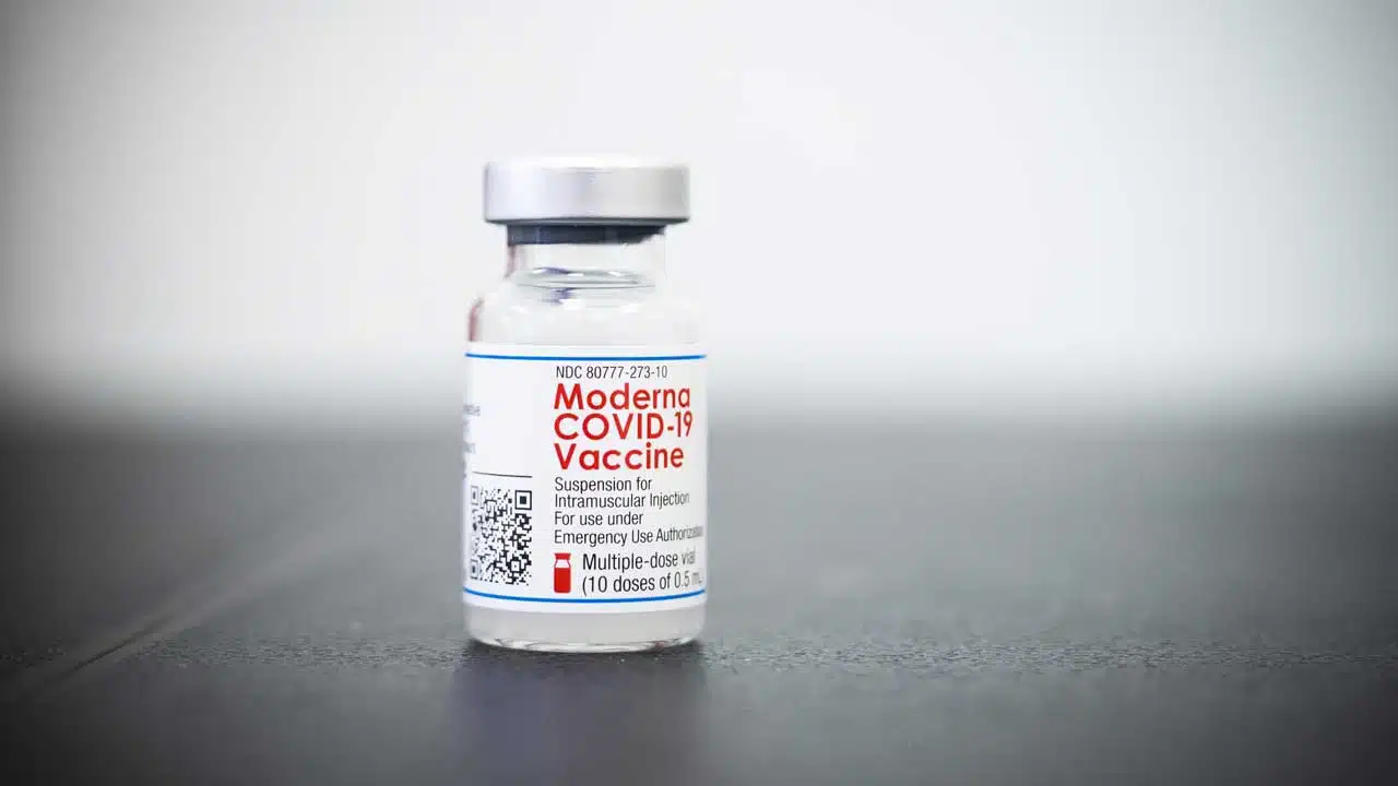 Vial of Moderna's mRNA COVID-19 vaccine (Photo: Governor Tom Wolf, licensed under CC BY 2.0)